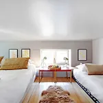 Magnificent Apartment - 2Br 7P - Jardin Herold